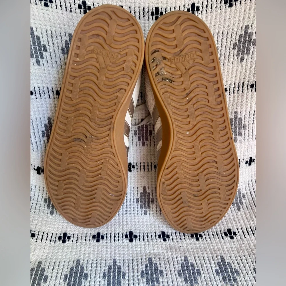 Adidas VL Court 3.0 Beige Suede x Gold Sneakers with Gum Sole, Size 9 - Picture 5 of 6